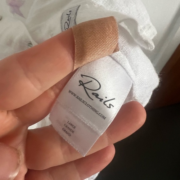 Rails Linen Whitney Tie Dye Stars Top, size L - Picture 5 of 6